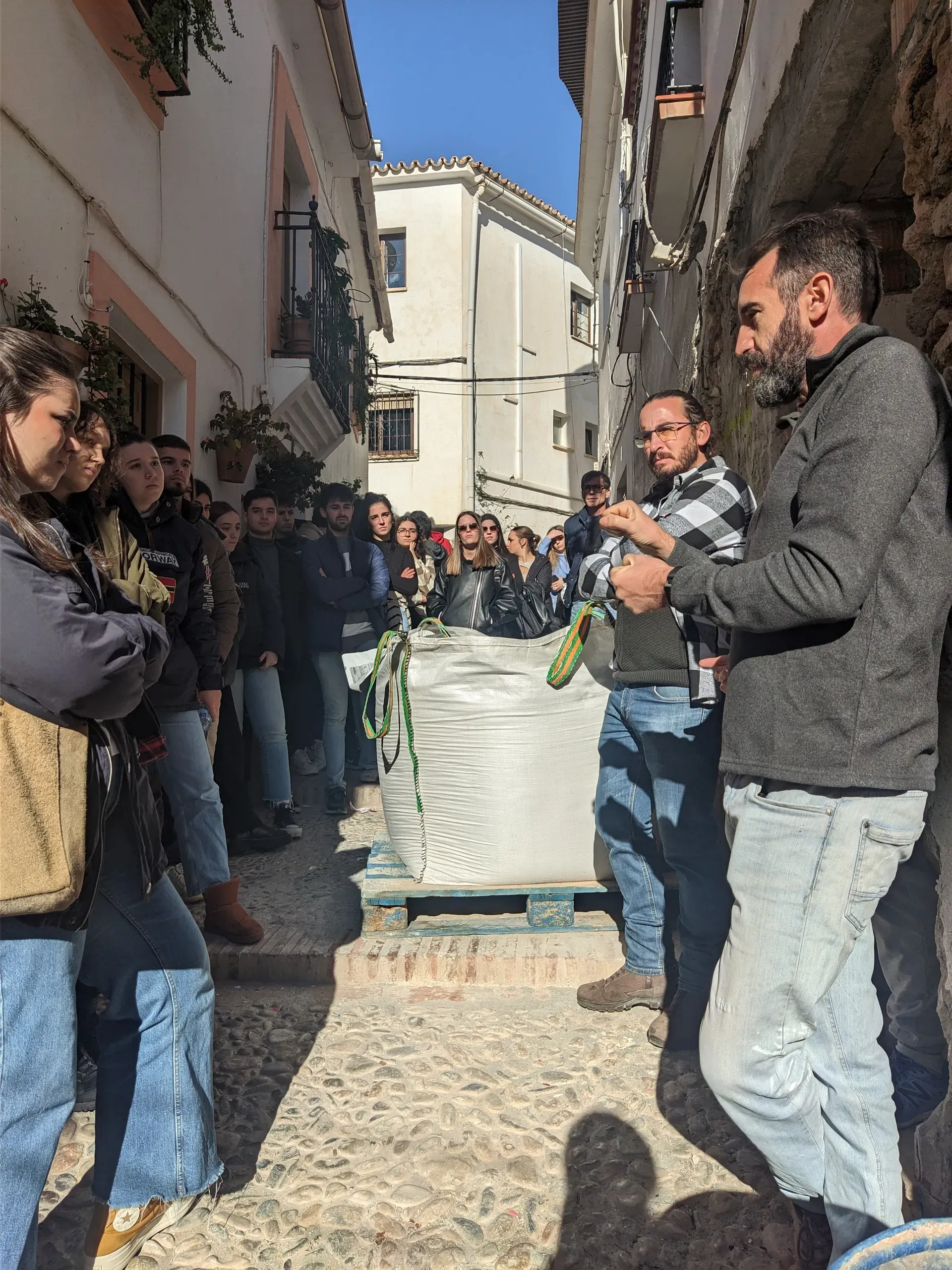 Formación en El Borge: sesión técnica en una calle de El Borge