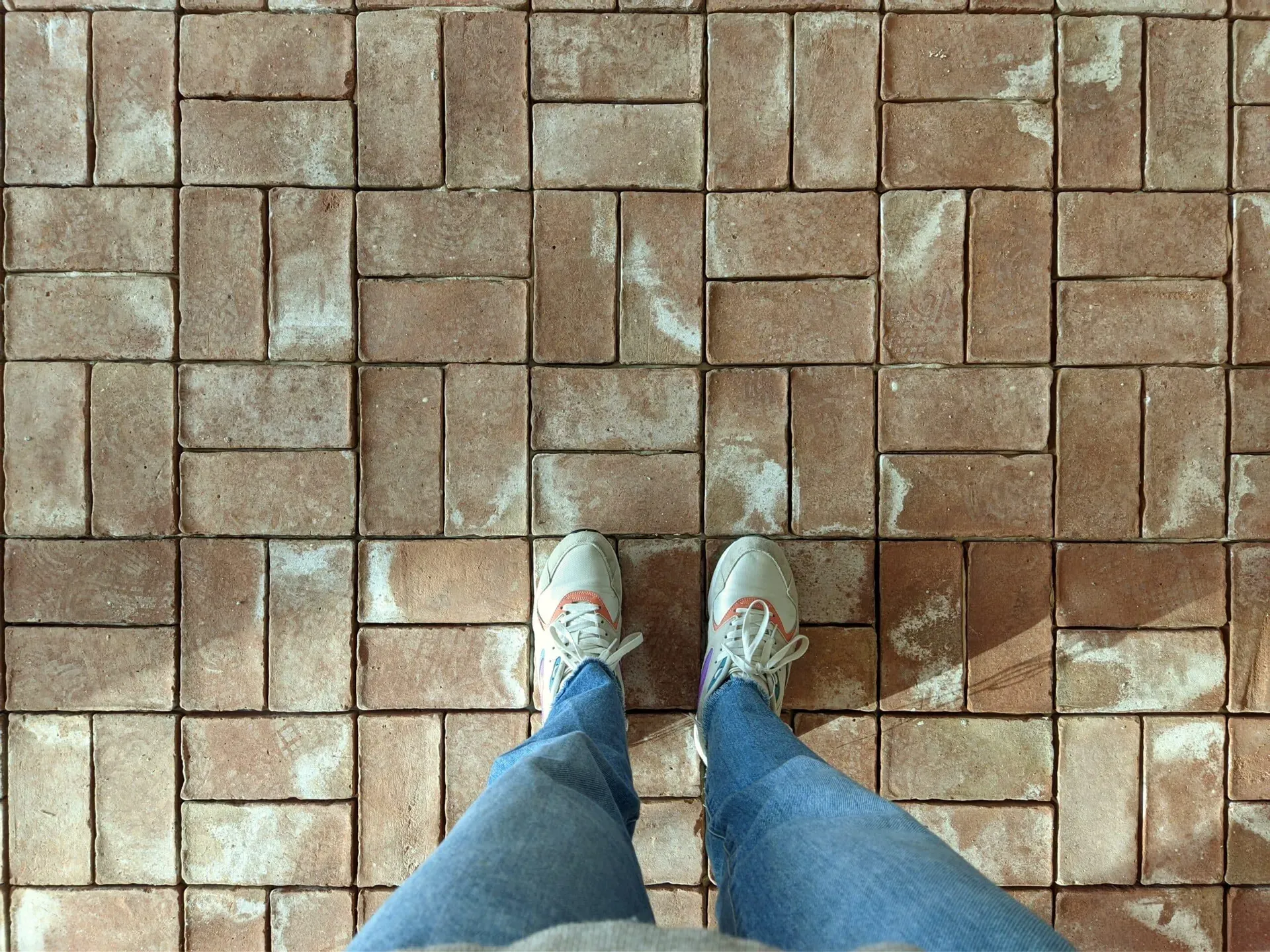 Baldosas de barro hechas a mano, de todobarro.com